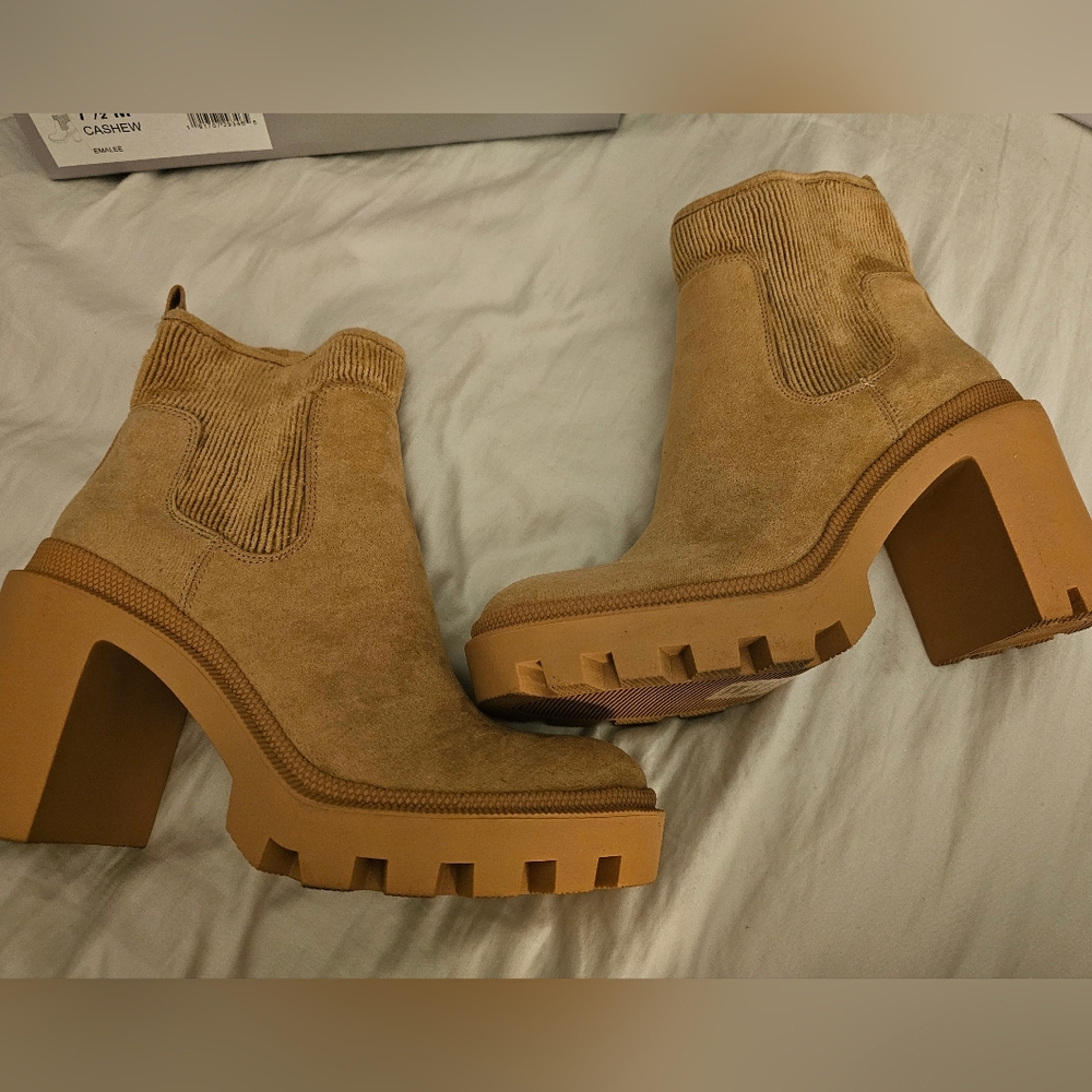 JLO Cashew Women's Boots